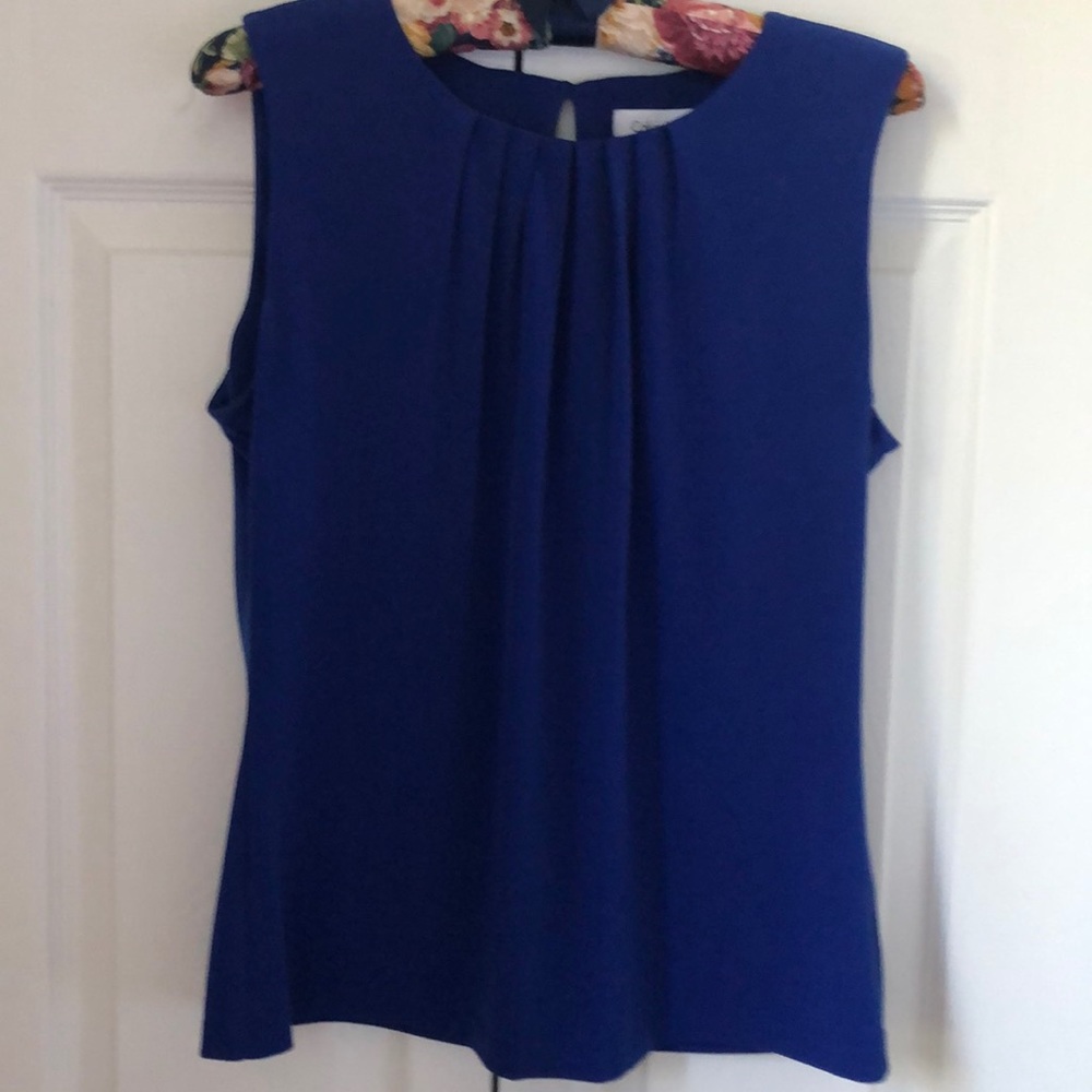 Sleeveless top